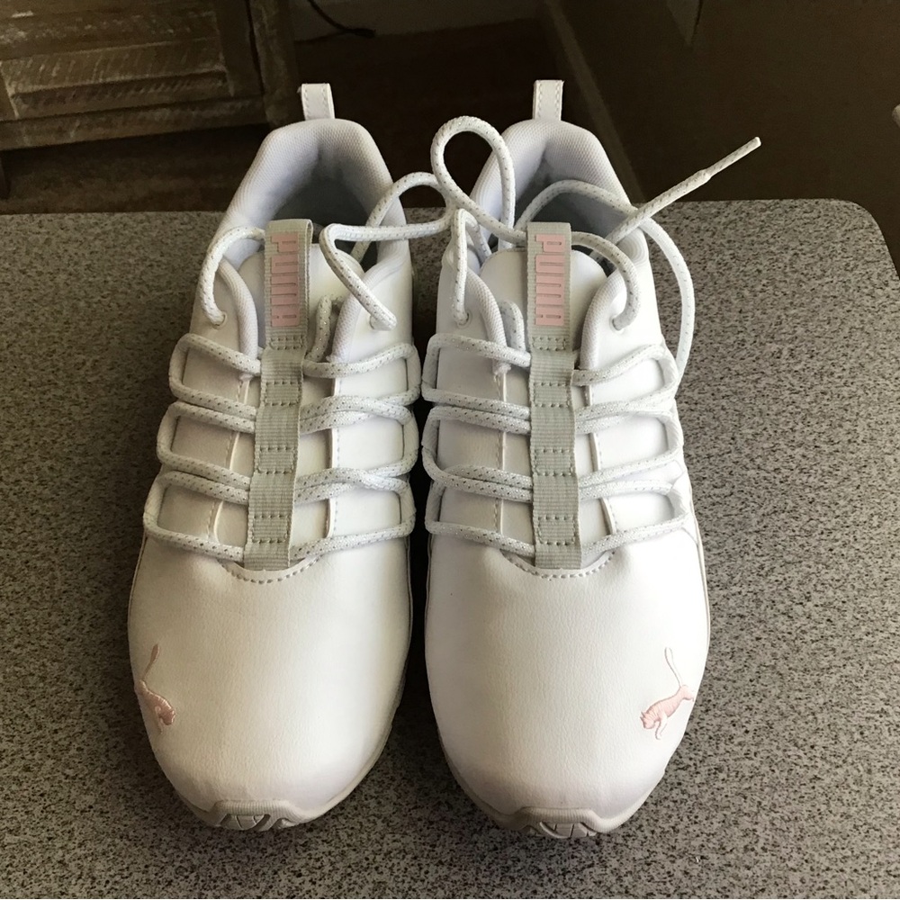 Puma Sneakers